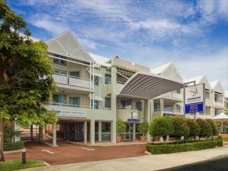 Broadwater Resort flag