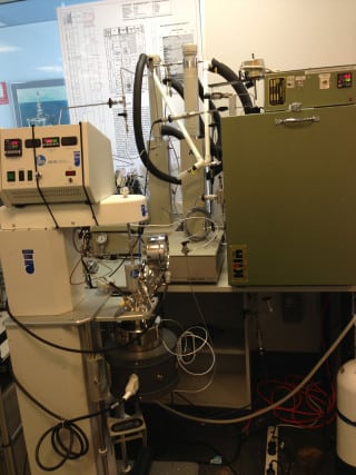 Capillary pressure measurement core-flood apparatus