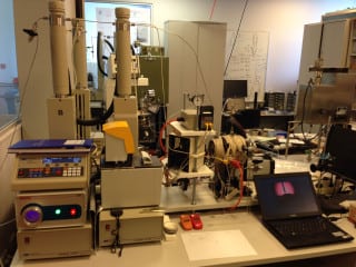 Interfacial tension and contact angle measurement apparatus.